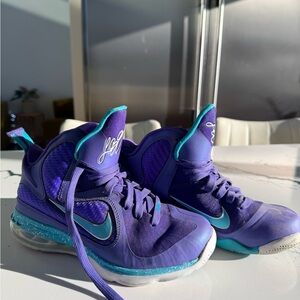 LeBron 9 Summit Lake Hornet youth 4.5